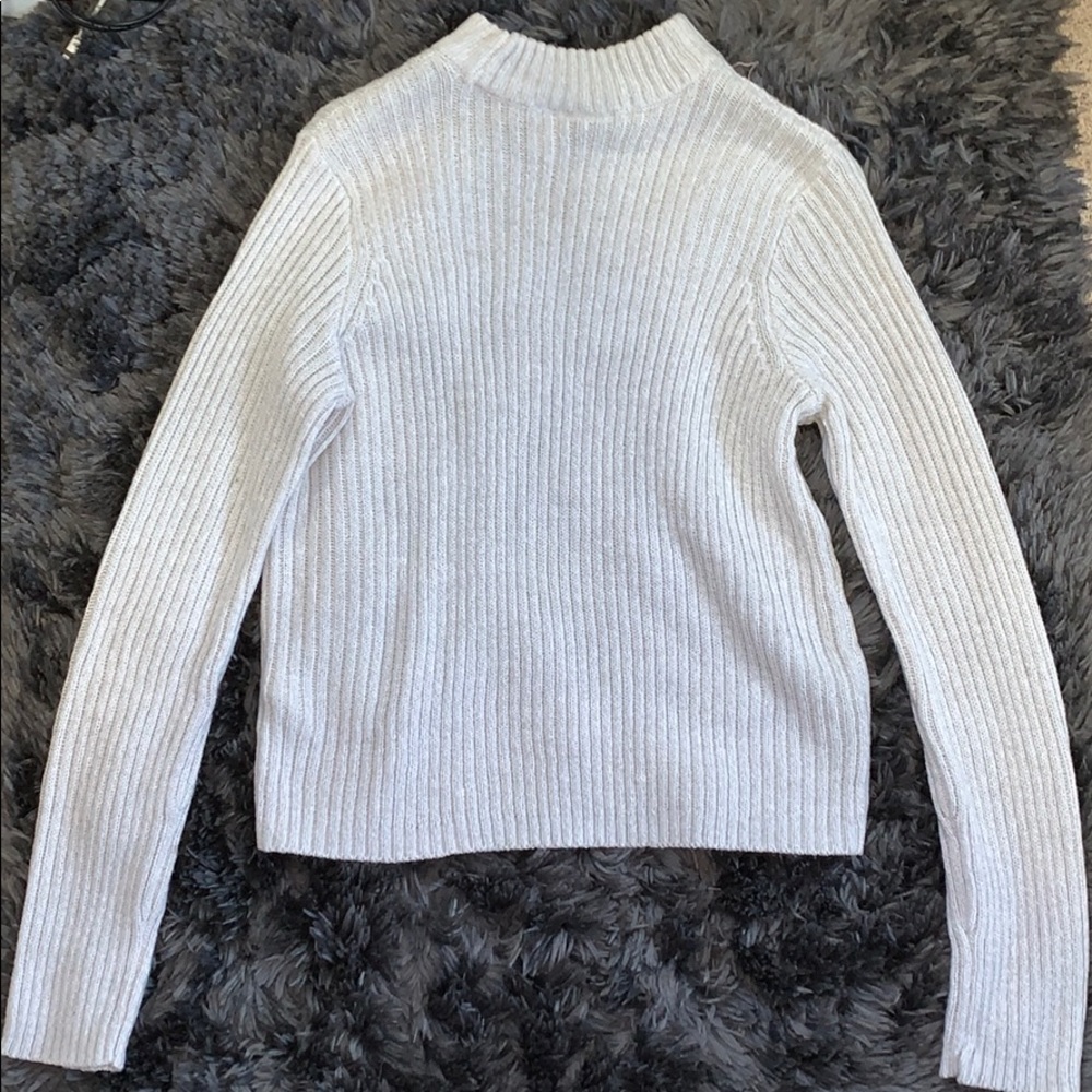 H&M sweater NWOT - Picture 2 of 3